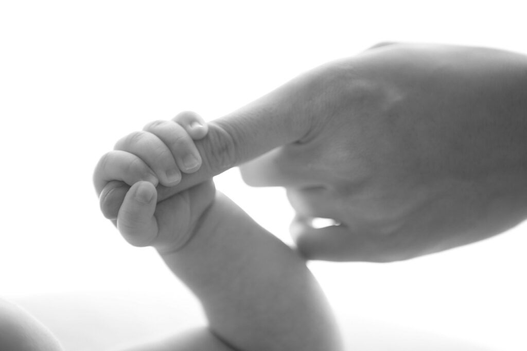 baby, finger, hand-560891.jpg